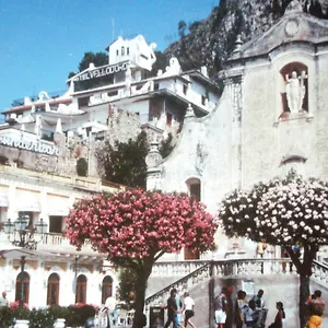 Hotel Vello D'oro